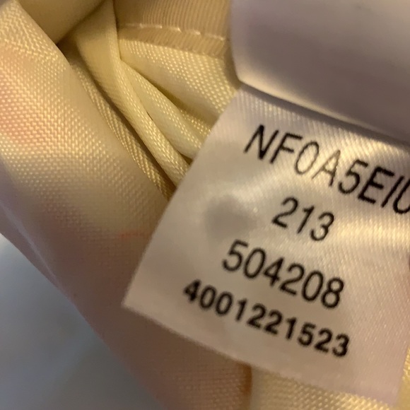 NWT The North Face Chapter One Colorblock Duffel Bag - Picture 12 of 14